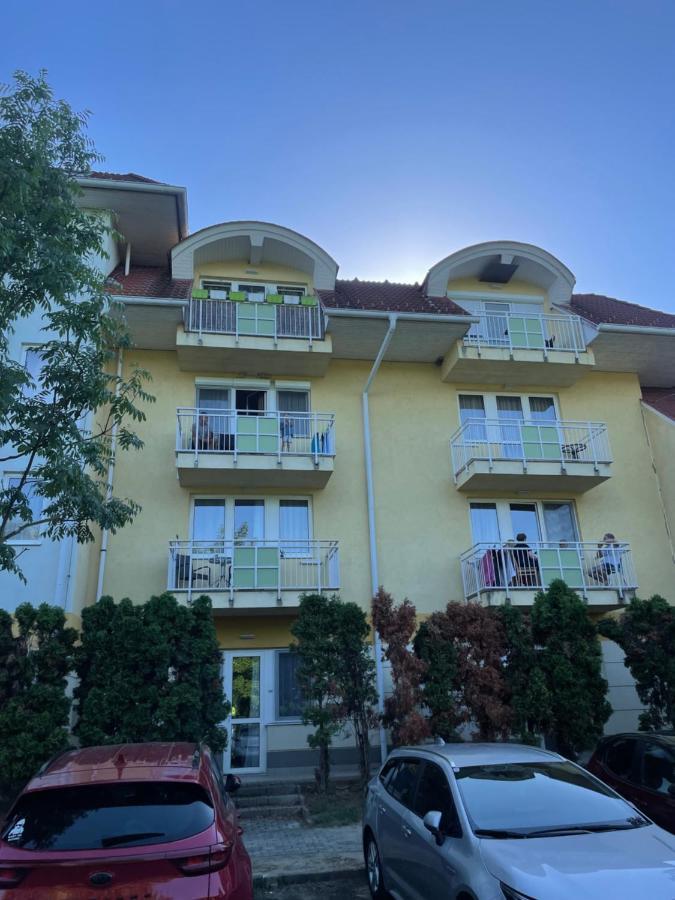 Franci Wellness Apartman ซาลาคาโรส ภายนอก รูปภาพ